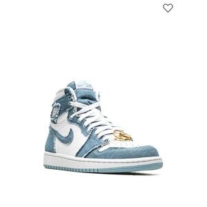 Jordan Air 1 High OG in Blue and White